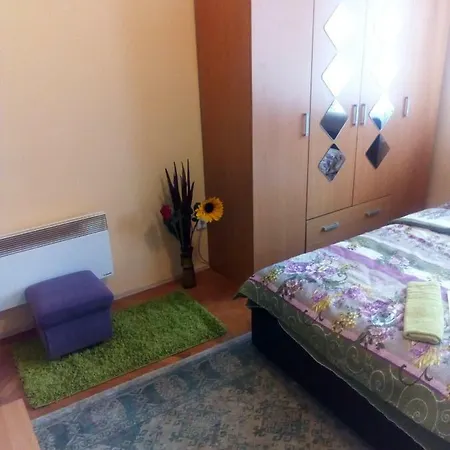 Apartman Cugurovic アパート *